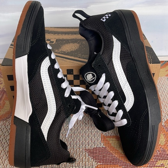 Vans Men’s Zahba
Black/White
VN0007QQBA2
Sneakers - Picture 11 of 16